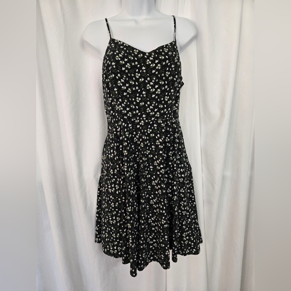 Old Navy Black and White Floral Fit/Flare Dress
